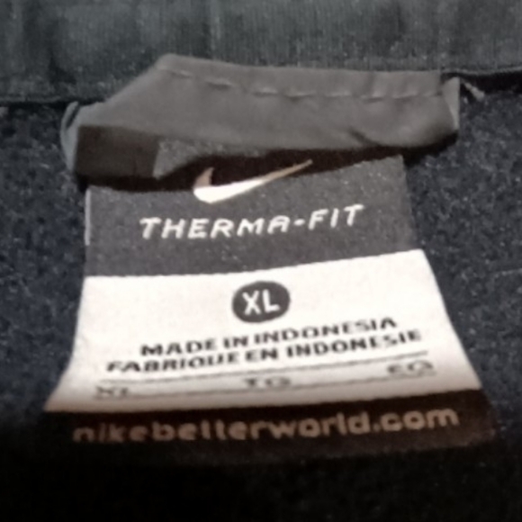 Nike Therma-Fit Hooded XL Jacket in Black - Picture 3 of 3